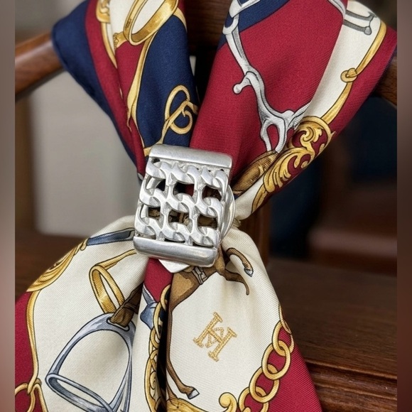 Old Money Accessories - Heritage Silver Lattice Scarf Clip | Timeless Equestrian Aesthetic